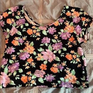 Black floral crop top